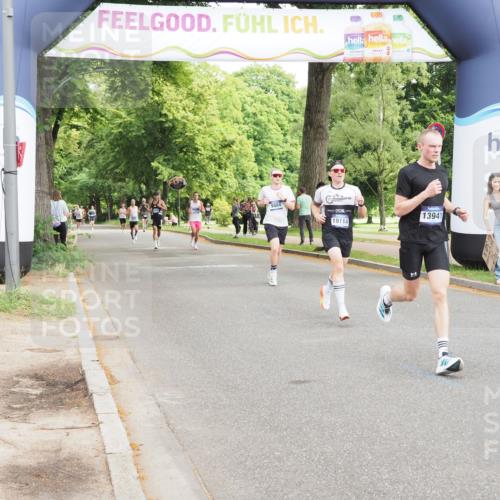 29.06.2025 - hella hamburg halbmarathon MichiJ http://msf.ph/oto/8181863 29.06.2025 10:17:26 Zwischen KM18-KM19 2203, 9804, 13941, 14757, 14828 meine-sportfotos.de