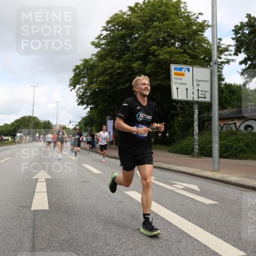 29.06.2025 - hella hamburg halbmarathon Yannick Fuchs http://msf.ph/oto/8181881 29.06.2025 10:28:48 20KM 1080, 1396, 1743, 2228, 2243, 2879, 3005, 6305, 7534, 7901, 8312, 9345, 9376, 10865, 11019, 11227, 12595, 13066, 13493, 13494, 13618, 13771, 14310, 14448, 14549, 15500, 16148, 16243, 16724, 17191, 17489, 17751, 17877, 18099, 18906 meine-sportfotos.de