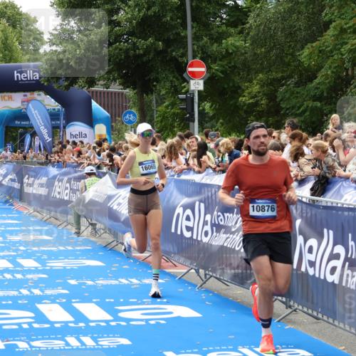 29.06.2025 - hella hamburg halbmarathon Zöllner http://msf.ph/oto/8181946 29.06.2025 10:32:24 Ziel 7845, 10484, 10876, 16065 meine-sportfotos.de