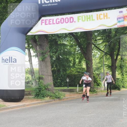 29.06.2025 - hella hamburg halbmarathon KatJ http://msf.ph/oto/8181980 29.06.2025 09:23:35 Zwischen KM18-KM19  meine-sportfotos.de
