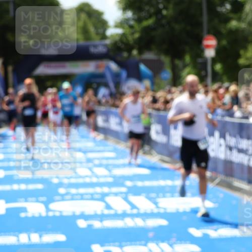 29.06.2025 - hella hamburg halbmarathon Zöllner http://msf.ph/oto/8182056 29.06.2025 10:40:42 Ziel 1912, 2324, 2714, 4843, 7622, 9294, 10900, 12865, 14272, 14820, 15015, 15493, 15542, 16599, 17724, 18399 meine-sportfotos.de