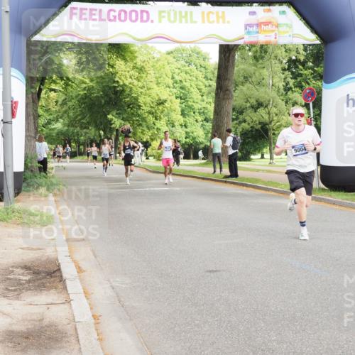 29.06.2025 - hella hamburg halbmarathon MichiJ http://msf.ph/oto/8182087 29.06.2025 10:17:27 Zwischen KM18-KM19 2203, 9804, 13941, 14757, 14828, 19114 meine-sportfotos.de