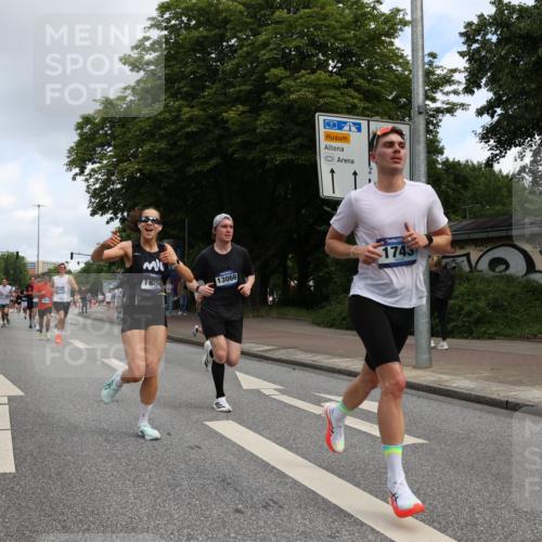 29.06.2025 - hella hamburg halbmarathon Yannick Fuchs http://msf.ph/oto/8182103 29.06.2025 10:28:50 20KM 1080, 1396, 1743, 2228, 2243, 2879, 3005, 6305, 7534, 7901, 8312, 9345, 9376, 10865, 11019, 11227, 12595, 13066, 13493, 13494, 13618, 13771, 14310, 14448, 14549, 15500, 16148, 16243, 16724, 17191, 17489, 17751, 17877, 18099, 18906 meine-sportfotos.de