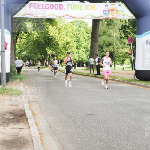 29.06.2025 - hella hamburg halbmarathon MichiJ http://msf.ph/oto/8182125 29.06.2025 10:17:30 Zwischen KM18-KM19 1577, 9804, 13941, 13956, 19114 meine-sportfotos.de