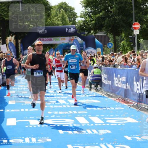 29.06.2025 - hella hamburg halbmarathon Zöllner http://msf.ph/oto/8182153 29.06.2025 10:40:44 Ziel 1882, 1912, 2324, 2714, 2750, 4843, 4889, 5026, 5745, 7622, 8629, 9294, 10900, 12865, 14092, 14272, 14820, 15351, 15493, 15542, 16201, 16249, 16599, 17724, 18399 meine-sportfotos.de