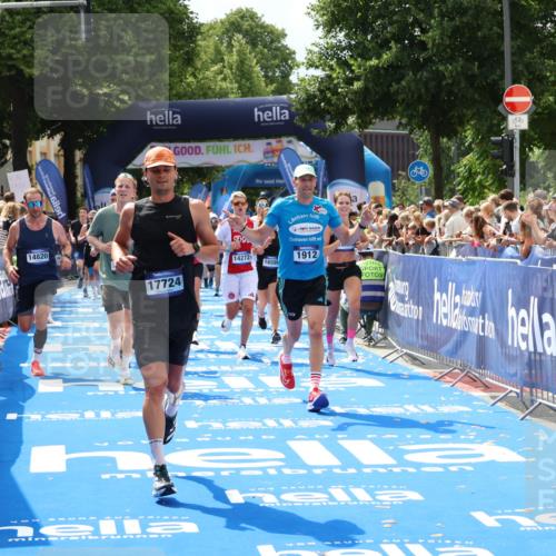 29.06.2025 - hella hamburg halbmarathon Zöllner http://msf.ph/oto/8182175 29.06.2025 10:40:44 Ziel 1882, 1912, 2324, 2714, 2750, 4843, 4889, 5026, 5745, 7622, 8629, 9294, 10900, 12865, 14092, 14272, 14820, 15351, 15493, 15542, 16201, 16249, 16599, 17724, 18399 meine-sportfotos.de