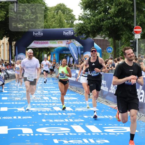 29.06.2025 - hella hamburg halbmarathon Zöllner http://msf.ph/oto/8182227 29.06.2025 10:32:32 Ziel 5070, 5746, 7845, 8883, 11745, 13199, 16957, 18135, 18562, 18563 meine-sportfotos.de