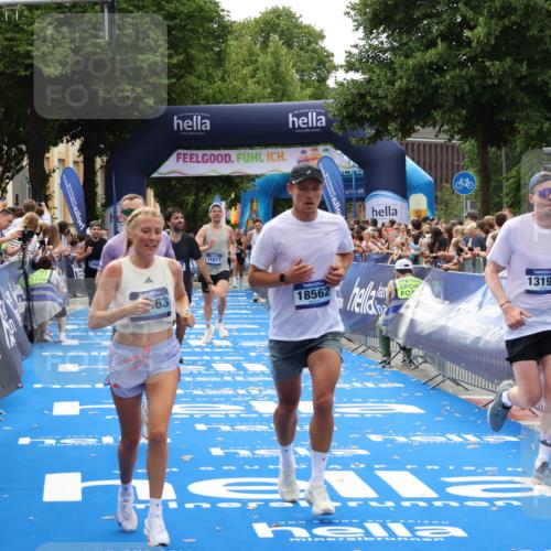 29.06.2025 - hella hamburg halbmarathon Zöllner http://msf.ph/oto/8182457 29.06.2025 10:32:38 Ziel 1707, 1990, 11877, 13199, 14293, 14908, 16619, 18135, 18562, 18563 meine-sportfotos.de