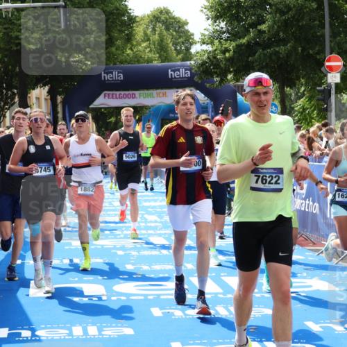 29.06.2025 - hella hamburg halbmarathon Zöllner http://msf.ph/oto/8182470 29.06.2025 10:40:50 Ziel 1631, 1882, 2750, 4634, 4889, 5014, 5026, 5745, 6429, 7080, 7109, 7378, 7622, 8074, 8629, 9294, 9979, 10369, 10900, 11959, 14092, 15351, 16201, 16249, 17486 meine-sportfotos.de