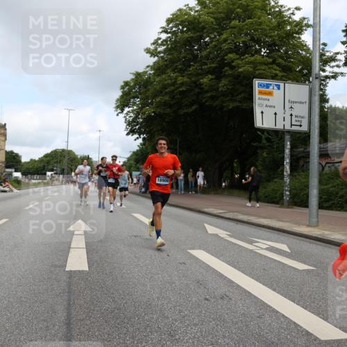 29.06.2025 - hella hamburg halbmarathon Yannick Fuchs http://msf.ph/oto/8182495 29.06.2025 10:28:53 20KM 1080, 1396, 1743, 2228, 2879, 3005, 5550, 6305, 7534, 7901, 8312, 9345, 9376, 10865, 11019, 11227, 12595, 13066, 13493, 13494, 13771, 14448, 14549, 15500, 16148, 16243, 16417, 17191, 17489, 17751, 17877, 18099, 18906 meine-sportfotos.de