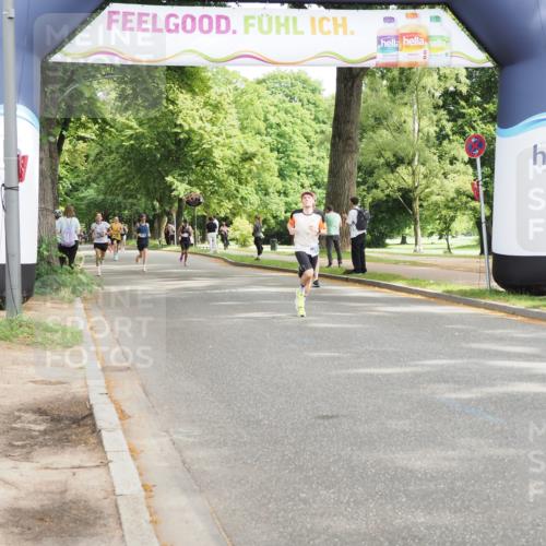 29.06.2025 - hella hamburg halbmarathon MichiJ http://msf.ph/oto/8182510 29.06.2025 10:17:35 Zwischen KM18-KM19 1577, 10655, 13956, 19114 meine-sportfotos.de