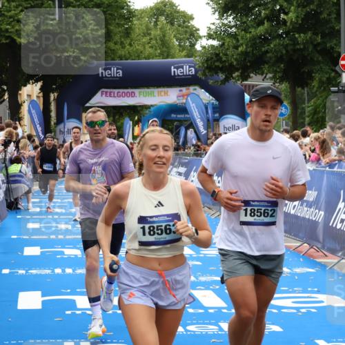 29.06.2025 - hella hamburg halbmarathon Zöllner http://msf.ph/oto/8182518 29.06.2025 10:32:39 Ziel 1707, 1990, 11877, 13199, 14293, 14908, 16619, 18135, 18562, 18563 meine-sportfotos.de