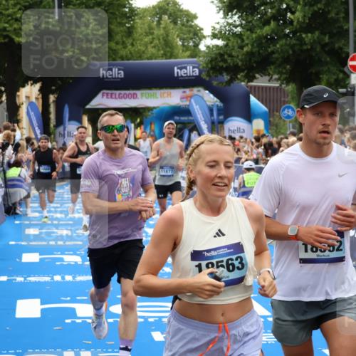 29.06.2025 - hella hamburg halbmarathon Zöllner http://msf.ph/oto/8182530 29.06.2025 10:32:39 Ziel 1707, 1990, 11877, 13199, 14293, 14908, 16619, 18135, 18562, 18563 meine-sportfotos.de