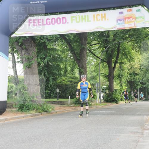 29.06.2025 - hella hamburg halbmarathon KatJ http://msf.ph/oto/8182571 29.06.2025 09:23:56 Zwischen KM18-KM19  meine-sportfotos.de