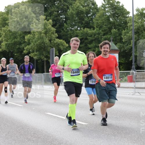 29.06.2025 - hella hamburg halbmarathon Jannik Wohlers http://msf.ph/oto/8182870 29.06.2025 10:23:07 Lombardsbrücke 1048, 1304, 1362, 4391, 4728, 5160, 5406, 6747, 7029, 7820, 9715, 11300, 11798, 11879, 12874, 14265, 14510, 14512, 14821, 15709, 16185, 16251, 16331, 17199, 18070, 18071, 18089, 18332, 18402, 18818, 18865 meine-sportfotos.de