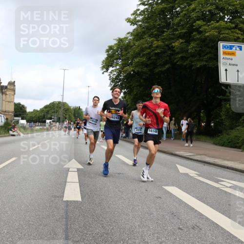 29.06.2025 - hella hamburg halbmarathon Yannick Fuchs http://msf.ph/oto/8182890 29.06.2025 10:28:55 20KM 1080, 1743, 2228, 2879, 3005, 5550, 6305, 7534, 7901, 9345, 9376, 9519, 10865, 11019, 13066, 13493, 13494, 13771, 14448, 14549, 15500, 15902, 16148, 16243, 16417, 17489, 17751, 17877, 18026, 18099, 18906 meine-sportfotos.de