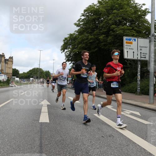 29.06.2025 - hella hamburg halbmarathon Yannick Fuchs http://msf.ph/oto/8182972 29.06.2025 10:28:56 20KM 1080, 1743, 2228, 2879, 3005, 5550, 6305, 7534, 7884, 7901, 9345, 9376, 9519, 10865, 11019, 13066, 13493, 13494, 13771, 14448, 14549, 15500, 15902, 16148, 16243, 16417, 17489, 17751, 17877, 18026, 18099, 18906 meine-sportfotos.de