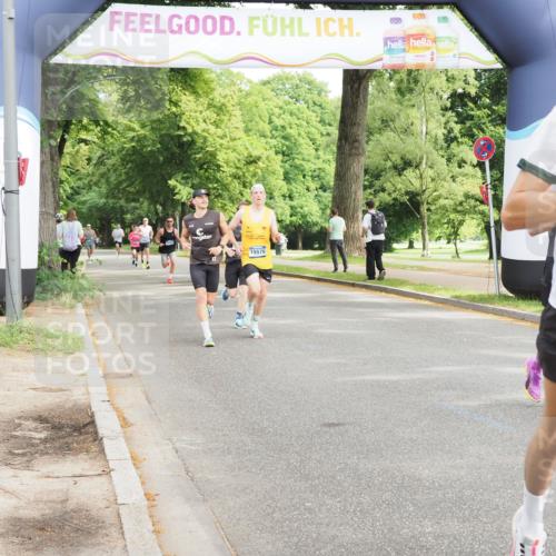29.06.2025 - hella hamburg halbmarathon MichiJ http://msf.ph/oto/8183046 29.06.2025 10:17:44 Zwischen KM18-KM19 1122, 2604, 12529, 15576, 15583, 17354, 19042 meine-sportfotos.de