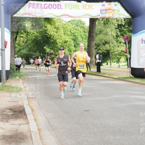 29.06.2025 - hella hamburg halbmarathon MichiJ http://msf.ph/oto/8183145 29.06.2025 10:17:45 Zwischen KM18-KM19 1122, 2604, 7651, 12529, 15576, 17354, 19042 meine-sportfotos.de