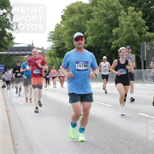 29.06.2025 - hella hamburg halbmarathon Jannik Wohlers http://msf.ph/oto/8183160 29.06.2025 10:23:08 Lombardsbrücke 1048, 1304, 1362, 4391, 4646, 4728, 5160, 5406, 6747, 7029, 7820, 9715, 11300, 11793, 11879, 12874, 14265, 14510, 14512, 15709, 16185, 16251, 16331, 17199, 18070, 18071, 18089, 18332, 18402, 18818, 18865 meine-sportfotos.de