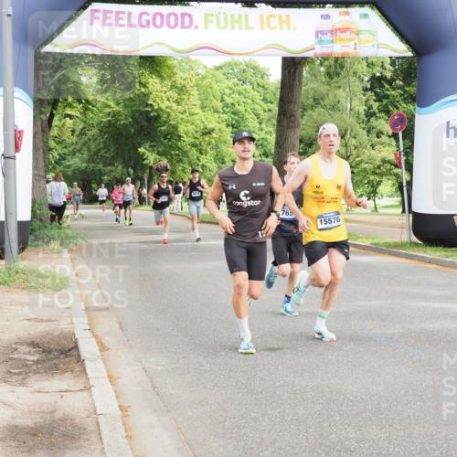 29.06.2025 - hella hamburg halbmarathon MichiJ http://msf.ph/oto/8183194 29.06.2025 10:17:45 Zwischen KM18-KM19 1122, 2604, 7651, 12529, 15576, 17354, 19042 meine-sportfotos.de