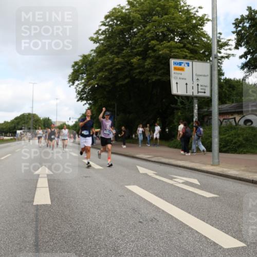 29.06.2025 - hella hamburg halbmarathon Yannick Fuchs http://msf.ph/oto/8183219 29.06.2025 10:28:58 20KM 1080, 1743, 2228, 2879, 3005, 5550, 6305, 7534, 7884, 7901, 9345, 9376, 9519, 10865, 11019, 11202, 13066, 13493, 13494, 13771, 14448, 14549, 15500, 15902, 16148, 16243, 16417, 17489, 17751, 17877, 18026, 18099, 18906 meine-sportfotos.de