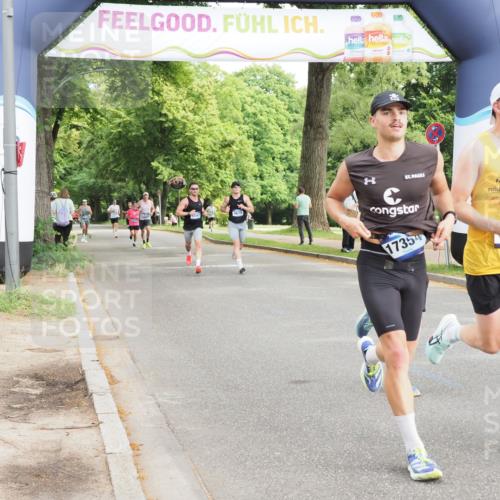 29.06.2025 - hella hamburg halbmarathon MichiJ http://msf.ph/oto/8183259 29.06.2025 10:17:46 Zwischen KM18-KM19 1122, 2604, 7651, 12529, 15576, 17354, 19042 meine-sportfotos.de