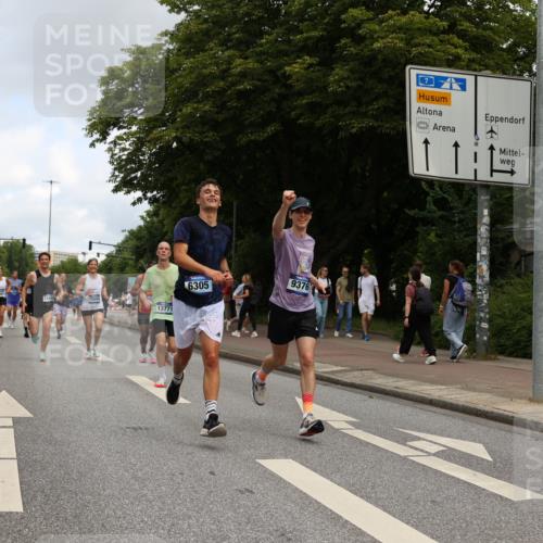 29.06.2025 - hella hamburg halbmarathon Yannick Fuchs http://msf.ph/oto/8183333 29.06.2025 10:28:58 20KM 1080, 1743, 2228, 2879, 3005, 5550, 6305, 7534, 7884, 7901, 9345, 9376, 9519, 10865, 11019, 11202, 13066, 13493, 13494, 13771, 14448, 14549, 15500, 15902, 16148, 16243, 16417, 17489, 17751, 17877, 18026, 18099, 18906 meine-sportfotos.de
