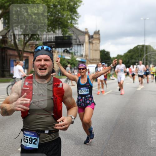 29.06.2025 - hella hamburg halbmarathon Yannick Fuchs http://msf.ph/oto/8183354 29.06.2025 10:43:20 20KM 1094, 1342, 1381, 1452, 1476, 2260, 2592, 2596, 2706, 2889, 3060, 3985, 4183, 4185, 4847, 4890, 5705, 6158, 7067, 7297, 8112, 8302, 8821, 9038, 9126, 9213, 9649, 9661, 9695, 10053, 10184, 10859, 10860, 11340, 11519, 11579, 11679, 11779, 11977, 12094, 12421, 12533, 13009, 13183, 13233, 13269, 13450, 13688, 15384, 15422, 15857, 15894, 16114, 16369, 16592, 16627, 17173, 17632, 18598, 18842, 18873, 18887 meine-sportfotos.de