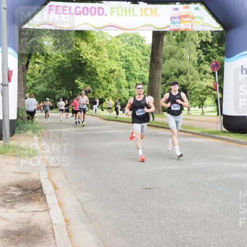 29.06.2025 - hella hamburg halbmarathon MichiJ http://msf.ph/oto/8183416 29.06.2025 10:17:48 Zwischen KM18-KM19 1122, 4678, 7651, 12529, 15576, 17354, 18567, 19042 meine-sportfotos.de