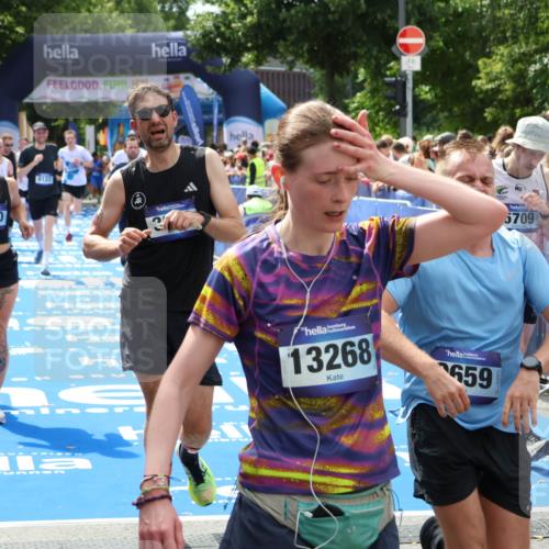 29.06.2025 - hella hamburg halbmarathon Zöllner http://msf.ph/oto/8183442 29.06.2025 10:41:16 Ziel 3332, 3618, 4205, 4380, 5387, 5709, 6901, 8122, 9659, 9711, 10375, 12434, 12895, 17834 meine-sportfotos.de