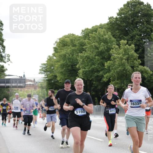 29.06.2025 - hella hamburg halbmarathon Jannik Wohlers http://msf.ph/oto/8183505 29.06.2025 10:23:17 Lombardsbrücke 1048, 1304, 1545, 2125, 2489, 4391, 4646, 5055, 5160, 5358, 5406, 6747, 7029, 8031, 8181, 8676, 9715, 10649, 11044, 11300, 11454, 11793, 13149, 14521, 15709, 15739, 15853, 16185, 16251, 16331, 17199, 17385, 18070, 18071, 18091, 18314, 18402, 18818, 18865, 19017 meine-sportfotos.de