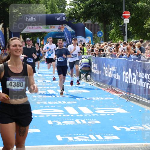 29.06.2025 - hella hamburg halbmarathon Zöllner http://msf.ph/oto/8183507 29.06.2025 10:41:17 Ziel 3332, 4205, 4380, 5387, 5709, 6901, 8122, 9711, 10375, 12434, 12895, 17834 meine-sportfotos.de
