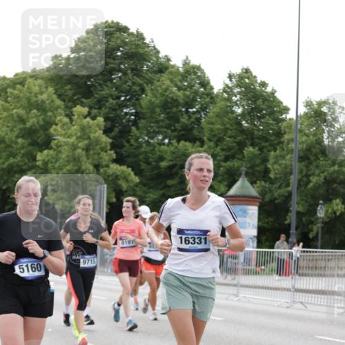 29.06.2025 - hella hamburg halbmarathon Jannik Wohlers http://msf.ph/oto/8183533 29.06.2025 10:23:17 Lombardsbrücke 1048, 1304, 1545, 2125, 2489, 4391, 4646, 5055, 5160, 5358, 5406, 6747, 7029, 8031, 8181, 8676, 9715, 10649, 11044, 11300, 11454, 11793, 13149, 14521, 15709, 15739, 15853, 16185, 16251, 16331, 17199, 17385, 18070, 18071, 18091, 18314, 18402, 18818, 18865, 19017 meine-sportfotos.de