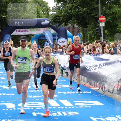 29.06.2025 - hella hamburg halbmarathon Zöllner http://msf.ph/oto/8183555 29.06.2025 10:33:00 Ziel 4463, 4749, 6358, 10453, 11169, 12290, 18679, 19059 meine-sportfotos.de