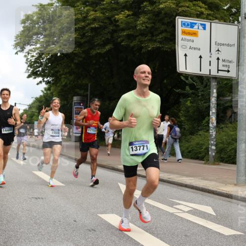 29.06.2025 - hella hamburg halbmarathon Yannick Fuchs http://msf.ph/oto/8183573 29.06.2025 10:29:00 20KM 1080, 2228, 2879, 3005, 5550, 6305, 7534, 7884, 7901, 9376, 9519, 11019, 11202, 11230, 13493, 13494, 13771, 14448, 14549, 15500, 15902, 16148, 16243, 16417, 17489, 17751, 17877, 18026, 18906 meine-sportfotos.de