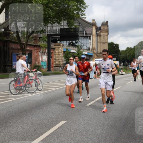 29.06.2025 - hella hamburg halbmarathon Yannick Fuchs http://msf.ph/oto/8183586 29.06.2025 10:43:22 20KM 1094, 1342, 1381, 1452, 1476, 2260, 2504, 2592, 2596, 2706, 2889, 3060, 4183, 4185, 4847, 4890, 5460, 5705, 6158, 7067, 7297, 8112, 8302, 8821, 9038, 9126, 9213, 9463, 9649, 9661, 9695, 10053, 10184, 10859, 10860, 11340, 11519, 11579, 11679, 11779, 11977, 12094, 12421, 12533, 13009, 13183, 13233, 13269, 13450, 13688, 15384, 15422, 15523, 15857, 15894, 16114, 16369, 16592, 16627, 17173, 17632, 18598, 18842, 18873, 18887 meine-sportfotos.de