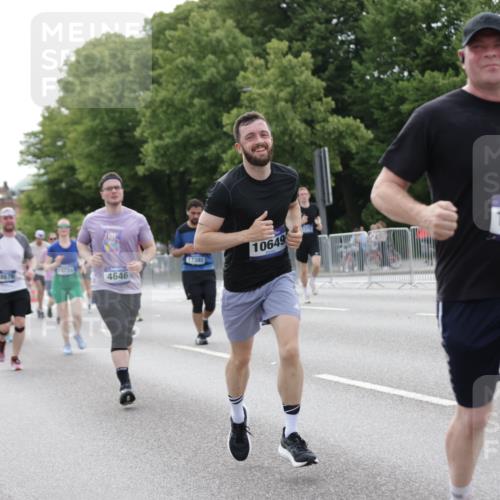 29.06.2025 - hella hamburg halbmarathon Jannik Wohlers http://msf.ph/oto/8183611 29.06.2025 10:23:20 Lombardsbrücke 1304, 1545, 2125, 2489, 4122, 4391, 4646, 4990, 5055, 5160, 5358, 5406, 6747, 8031, 8149, 8181, 8676, 9715, 10649, 11044, 11300, 11454, 11793, 13149, 14521, 15739, 15853, 16251, 16331, 17199, 17385, 17513, 18070, 18071, 18091, 18314, 18745, 18865, 18998, 19017 meine-sportfotos.de