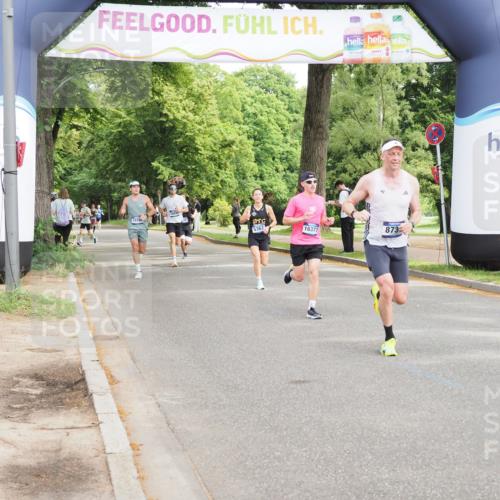 29.06.2025 - hella hamburg halbmarathon MichiJ http://msf.ph/oto/8183660 29.06.2025 10:17:52 Zwischen KM18-KM19 4678, 7651, 8731, 10106, 12529, 15576, 16377, 18567 meine-sportfotos.de
