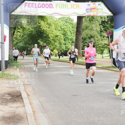 29.06.2025 - hella hamburg halbmarathon MichiJ http://msf.ph/oto/8183714 29.06.2025 10:17:52 Zwischen KM18-KM19 4678, 7651, 8731, 10106, 12529, 15576, 16377, 18567 meine-sportfotos.de
