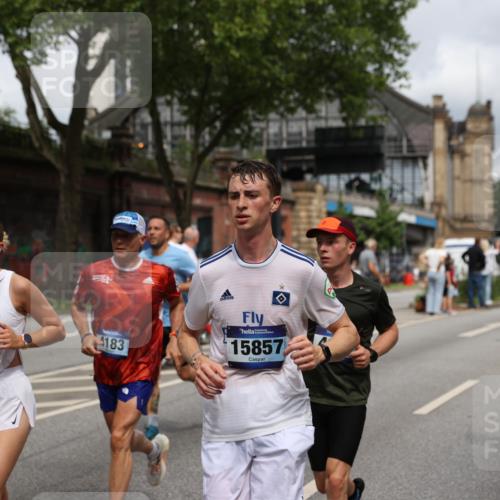 29.06.2025 - hella hamburg halbmarathon Yannick Fuchs http://msf.ph/oto/8183734 29.06.2025 10:43:24 20KM 1094, 1342, 1381, 1452, 1476, 2013, 2260, 2504, 2592, 2596, 2706, 2889, 3060, 4017, 4183, 4185, 4847, 4890, 5460, 5705, 6158, 7067, 7297, 8112, 8302, 8821, 9038, 9126, 9213, 9463, 9619, 9649, 9661, 9695, 10053, 10184, 10859, 10860, 11340, 11519, 11579, 11679, 11779, 11977, 12094, 12421, 12533, 12670, 13009, 13183, 13233, 13269, 13450, 13688, 15384, 15422, 15523, 15857, 15894, 16114, 16369, 16592, 16627, 16731, 17173, 17632, 18842, 18873, 18887 meine-sportfotos.de