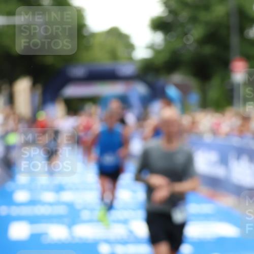 29.06.2025 - hella hamburg halbmarathon Zöllner http://msf.ph/oto/8183776 29.06.2025 10:41:28 Ziel 1570, 2797, 3204, 4303, 4893, 6771, 7432, 7774, 7796, 10783, 14555, 16816, 17882, 18412, 18509, 18573 meine-sportfotos.de