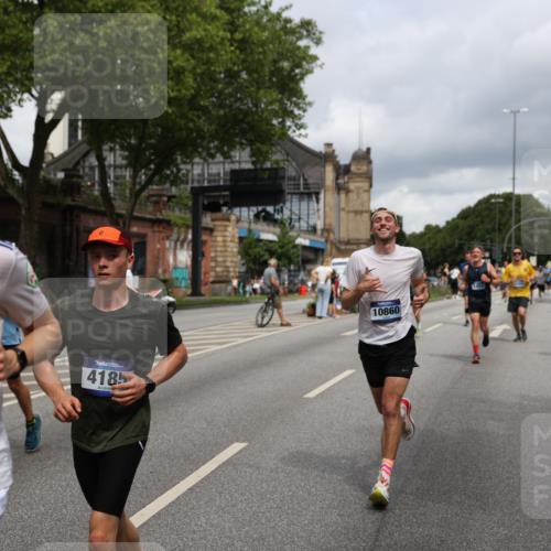 29.06.2025 - hella hamburg halbmarathon Yannick Fuchs http://msf.ph/oto/8183803 29.06.2025 10:43:25 20KM 1094, 1342, 1381, 1452, 1476, 2013, 2504, 2592, 2596, 2706, 2889, 2937, 3060, 4017, 4183, 4185, 4847, 4890, 5460, 5705, 6158, 7067, 7297, 8112, 8302, 8821, 9038, 9126, 9213, 9463, 9619, 9649, 9661, 9695, 10053, 10184, 10859, 10860, 11340, 11519, 11579, 11679, 11779, 11977, 12094, 12421, 12533, 12670, 13233, 13269, 13688, 14526, 15384, 15422, 15523, 15857, 15894, 16114, 16369, 16592, 16627, 16731, 17173, 17632, 18842, 18873, 18887 meine-sportfotos.de