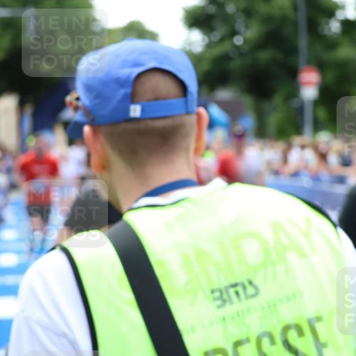 29.06.2025 - hella hamburg halbmarathon Zöllner http://msf.ph/oto/8183839 29.06.2025 10:41:31 Ziel 2579, 2797, 3204, 4893, 5987, 7774, 7796, 8358, 10783, 12588, 13457, 14555, 17159, 17882, 18412, 18509, 18573 meine-sportfotos.de