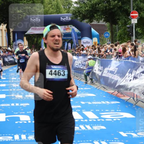 29.06.2025 - hella hamburg halbmarathon Zöllner http://msf.ph/oto/8183871 29.06.2025 10:33:03 Ziel 4463, 11169, 18679 meine-sportfotos.de
