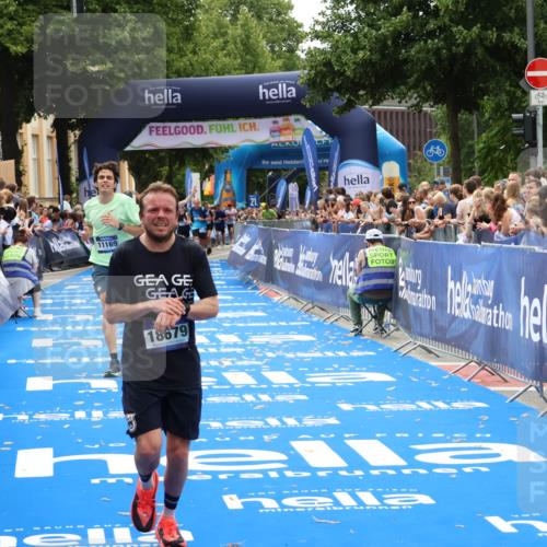 29.06.2025 - hella hamburg halbmarathon Zöllner http://msf.ph/oto/8183992 29.06.2025 10:33:06 Ziel 11169, 14276, 17802, 18679 meine-sportfotos.de