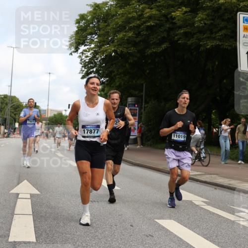 29.06.2025 - hella hamburg halbmarathon Yannick Fuchs http://msf.ph/oto/8184025 29.06.2025 10:29:02 20KM 1080, 2228, 2879, 3005, 5550, 6305, 7534, 7884, 7901, 9376, 9519, 11019, 11202, 11230, 13771, 14448, 14549, 15500, 15902, 16148, 16243, 16417, 17751, 17877, 18026, 18837, 18906 meine-sportfotos.de