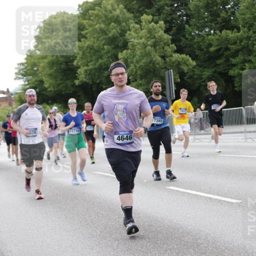 29.06.2025 - hella hamburg halbmarathon Jannik Wohlers http://msf.ph/oto/8184084 29.06.2025 10:23:21 Lombardsbrücke 1304, 1545, 2125, 2489, 4122, 4391, 4646, 4990, 5055, 5160, 5358, 5406, 6747, 8031, 8149, 8181, 8676, 9603, 9715, 10649, 11044, 11300, 11454, 11793, 13149, 14521, 15739, 15853, 16251, 16331, 17199, 17385, 17513, 18091, 18314, 18745, 18865, 18998, 19017 meine-sportfotos.de