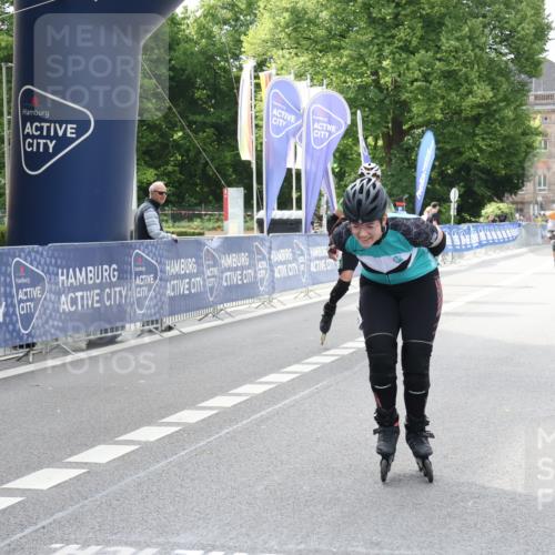 29.06.2025 - hella hamburg halbmarathon Strokosch-Dieckow http://msf.ph/oto/8184130 29.06.2025 09:24:21 Ziel 20003, 20109, 20216, 20391 meine-sportfotos.de