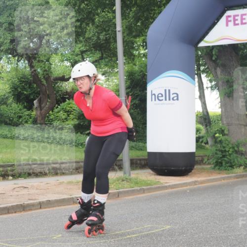 29.06.2025 - hella hamburg halbmarathon KatJ http://msf.ph/oto/8184142 29.06.2025 09:24:17 Zwischen KM18-KM19  meine-sportfotos.de
